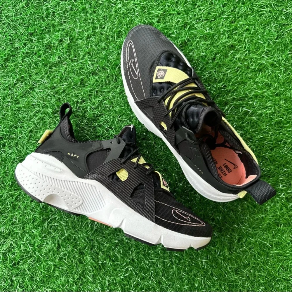 Nike Huarache-Type - Picture 6 of 13